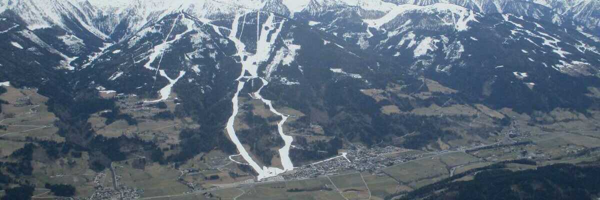 Flugwegposition um 13:51:20: Aufgenommen in der Nähe von Aich, Österreich in 2414 Meter